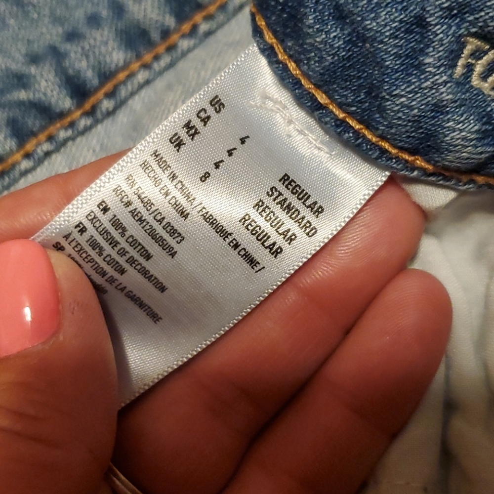 2 Pair of FUN American Eagle Pants - Picture 5 of 12